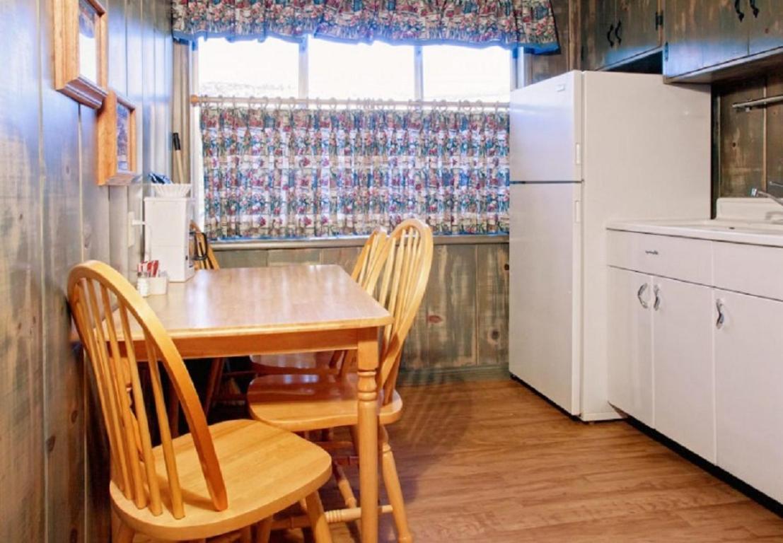June Lake Motel المظهر الخارجي الصورة